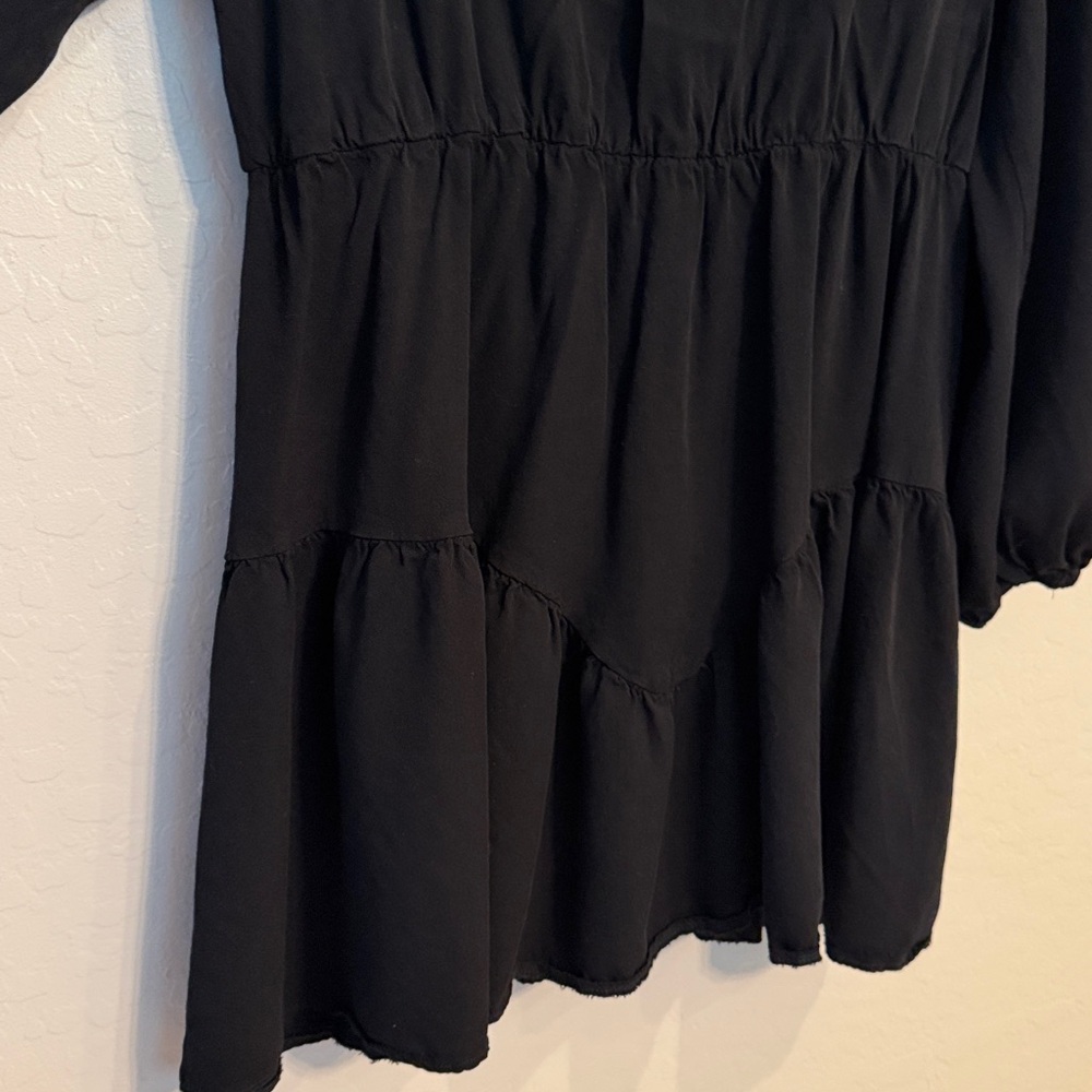 Flowy Black Dress - Picture 3 of 6